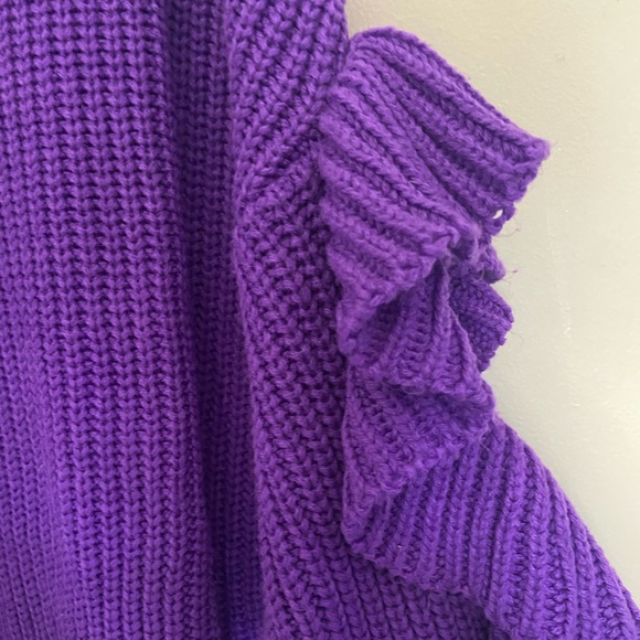 Purple sweater - Picture 2 of 3